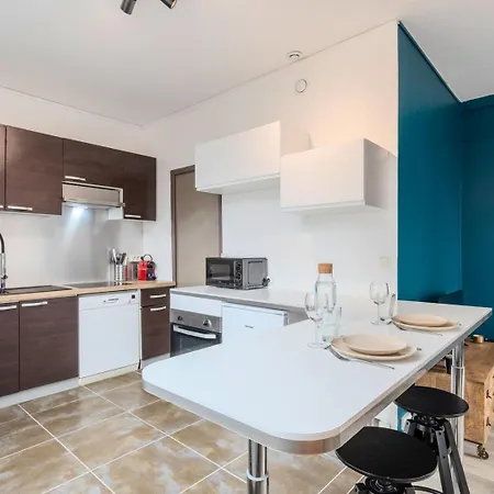 - Deux Pièces équipé *