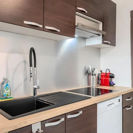 - Deux Pièces équipé La Madeleine (Nord)